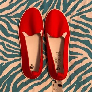 RED SLIDE ON SNEAKERS